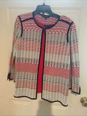 Two-Piece Ming Wang Coral, White & Black Open-Front Textured Knit Cardigan Set